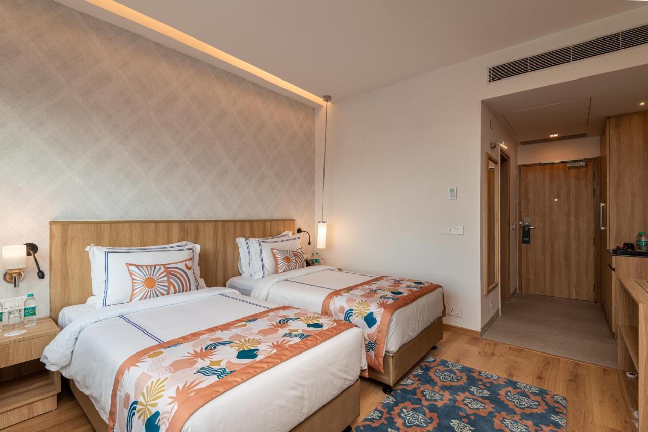 Expoinn Suites And Convention Greater Noida Bagian luar foto
