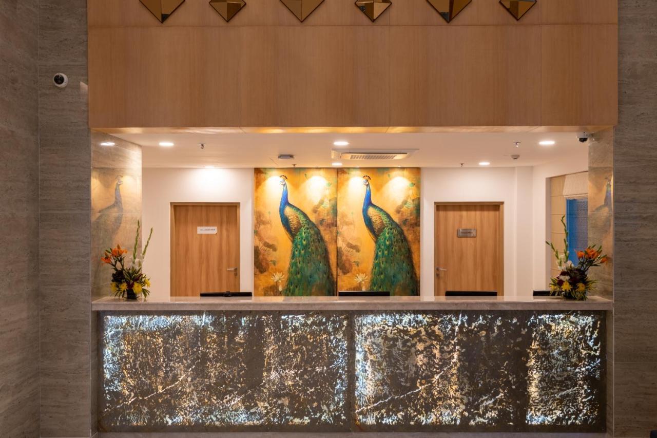 Expoinn Suites And Convention Greater Noida Bagian luar foto