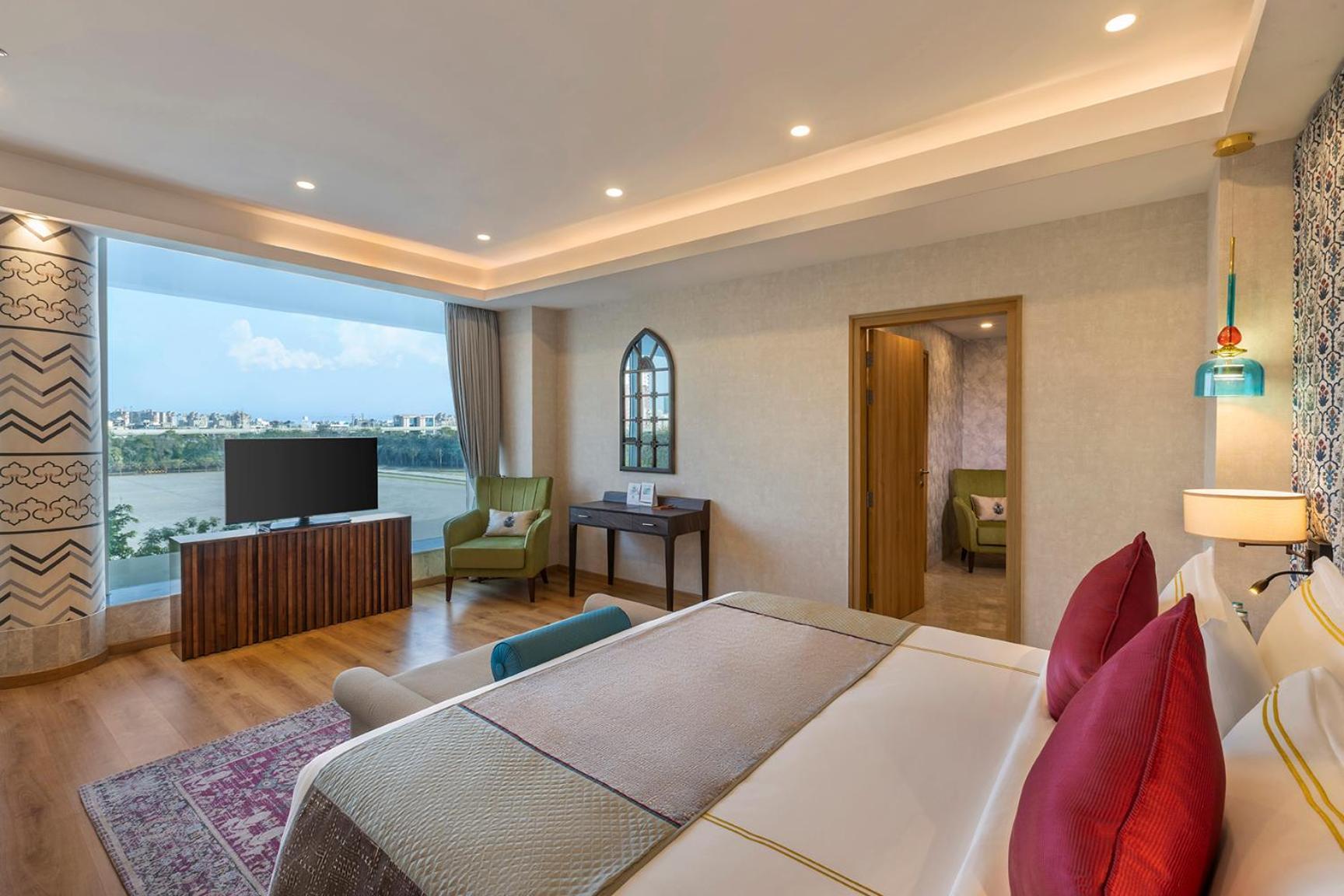 Expoinn Suites And Convention Greater Noida Bagian luar foto